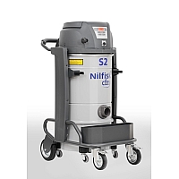 SESALNIK S2 L40 LC Nova serija enofaznih industrijskih sesalnikov S2 in S3 je bila zasnovana po spremljanju tržnih raziskav
izvedenih za rešitev sedanjih in prihodnjih težav v industrijskem sesanju za proizvodni svet